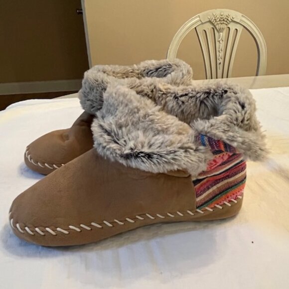 DEARFOAMS | Moccasins Tan with tassels Fabric back-NEW w/o Box - Picture 11 of 11